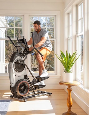 Elíptica Bowflex Max Trainer M6