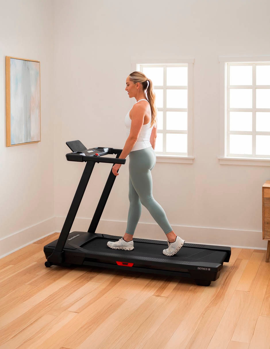 Caminadora profesional T Series 5 12