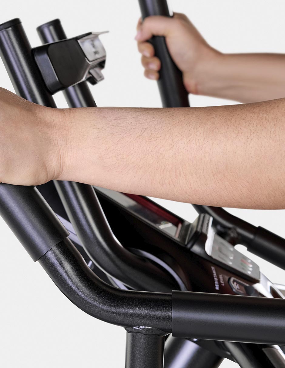 Elíptica Max Trainer M6 4