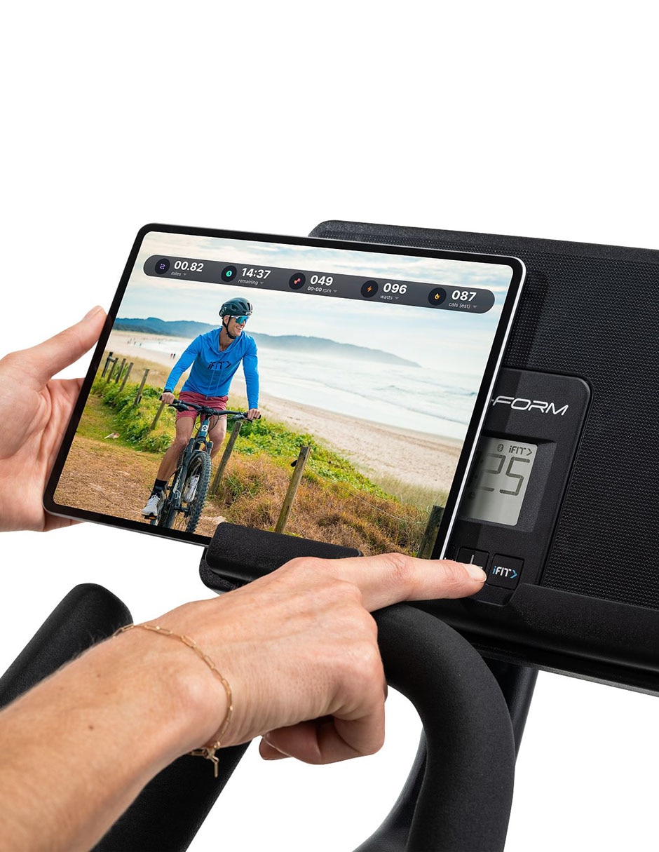 Bicicleta de spinning 325 CSX de acero 13